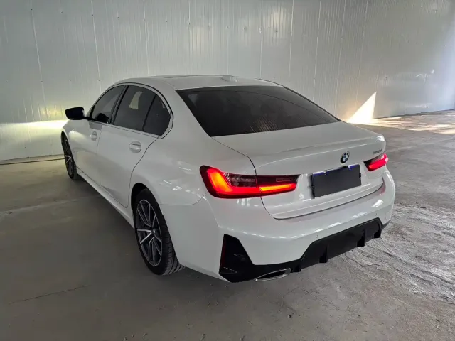 BMW 3 Series — Фото автомобиля 5