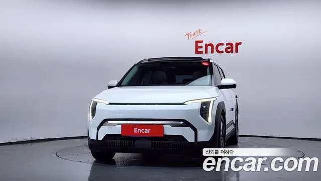 Kia EV3 — Фото автомобиля 3