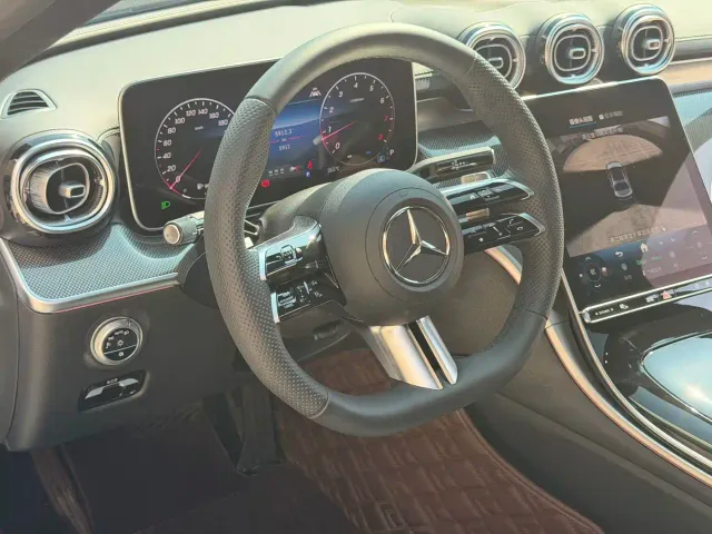 Mercedes-Benz C-Class — Фото автомобиля 5