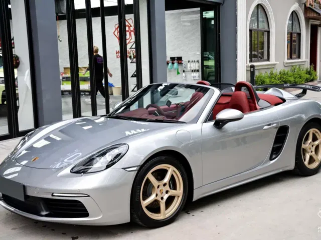 Фотография автомобиля — Porsche 718
