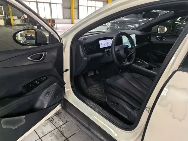 BYD Seal 06 — Фото автомобиля 15