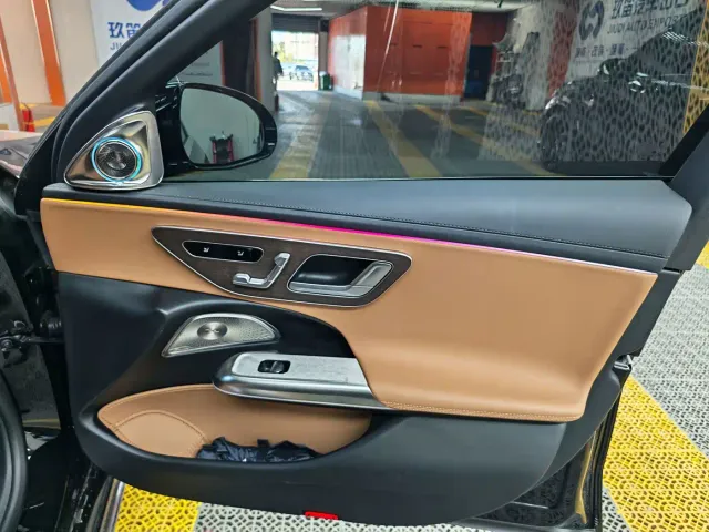 Mercedes-Benz E-Class — Фото автомобиля 9