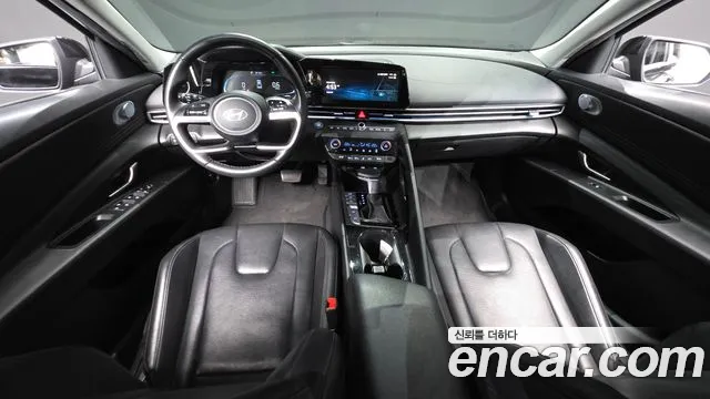 Hyundai Avante CN7 — Фото автомобиля 10