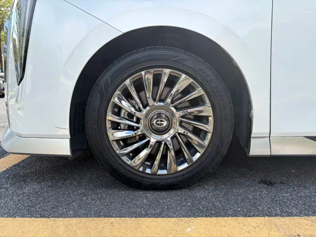 GAC Trumpchi M8 — Фото автомобиля 9