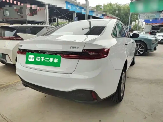 Geely Geometry A — Фото автомобиля 4