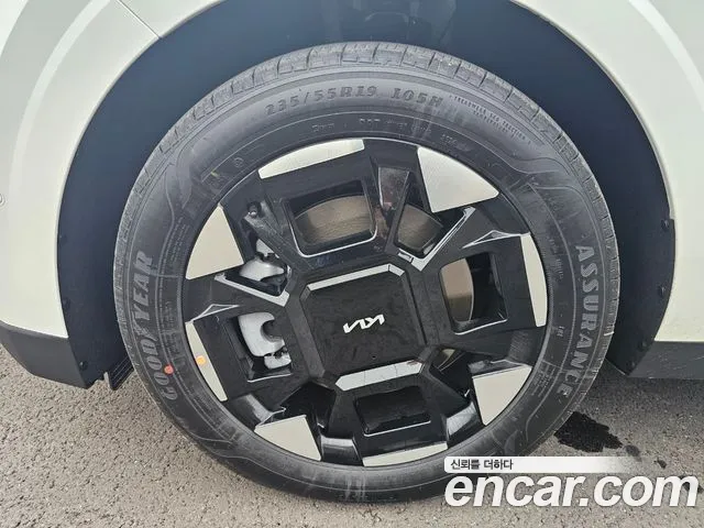 Kia Carnival 4th Gen — Фото автомобиля 5