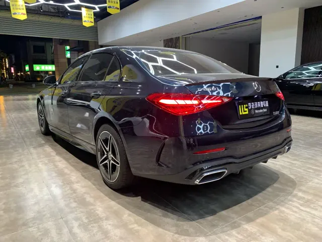 Mercedes-Benz C-Class — Фото автомобиля 6