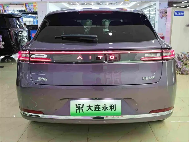 Aito M5 — Фото автомобиля 15