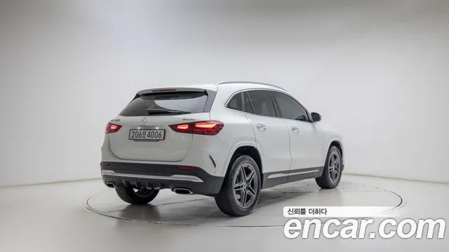 Mercedes-Benz GLA-Class H247 — Фото автомобиля 2