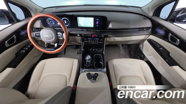 Kia Carnival Generation 4 — Фото автомобиля 7