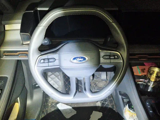 Ford Edge — Фото автомобиля 11