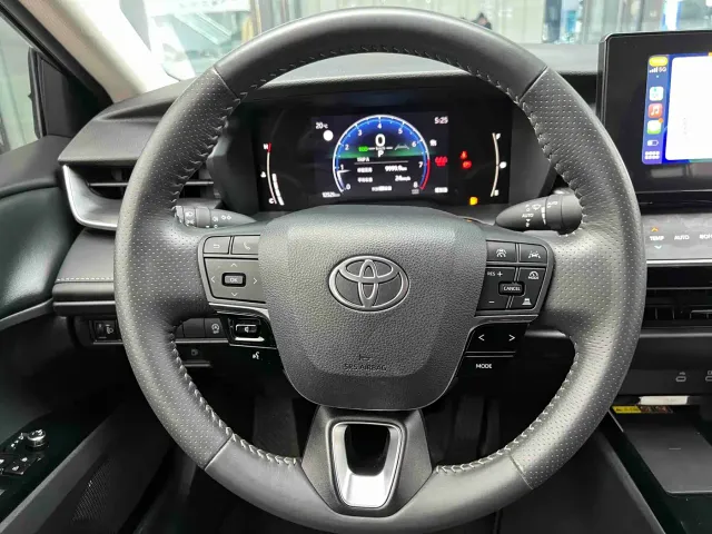 Toyota Camry — Фото автомобиля 12