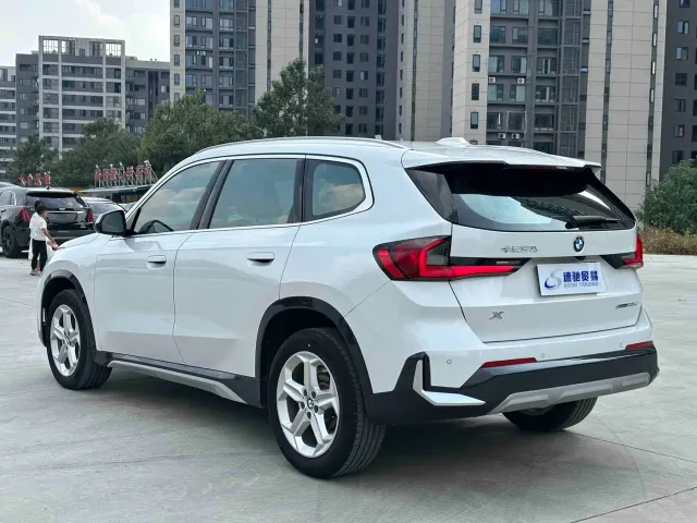 BMW X1 — Фото автомобиля 4
