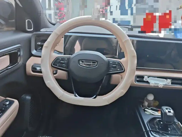 Geely ICON — Фото автомобиля 6