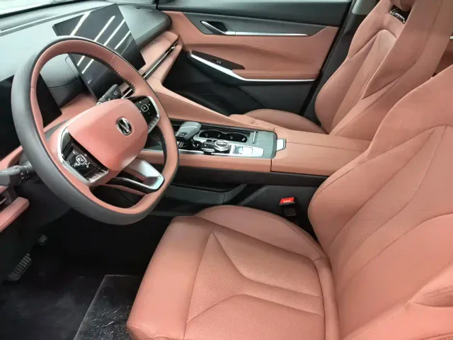 Changan CS75 Plus — Фото автомобиля 4