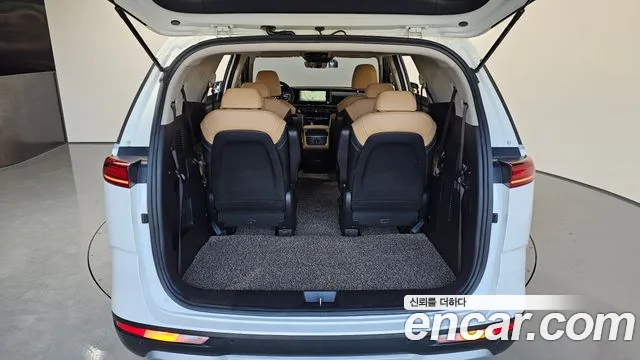 Kia Canival Carnival 4 поколение 9 мест Prestige — Фото автомобиля 20
