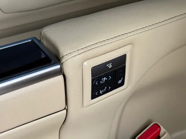 Toyota Alphard — Фото автомобиля 15
