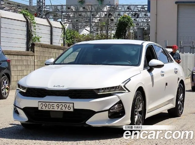 Kia K5 Generation 3 — Фото автомобиля 2