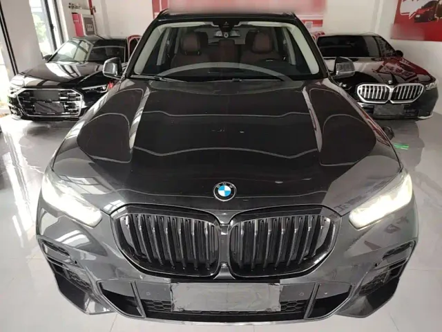 BMW X5 — Фото автомобиля 2