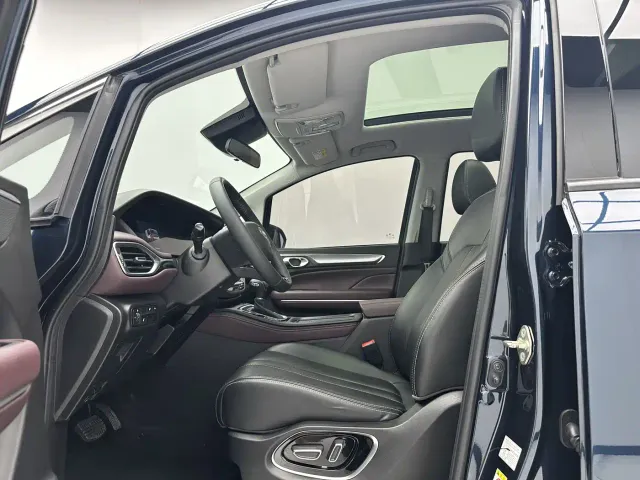 GAC Trumpchi M6 — Фото автомобиля 5