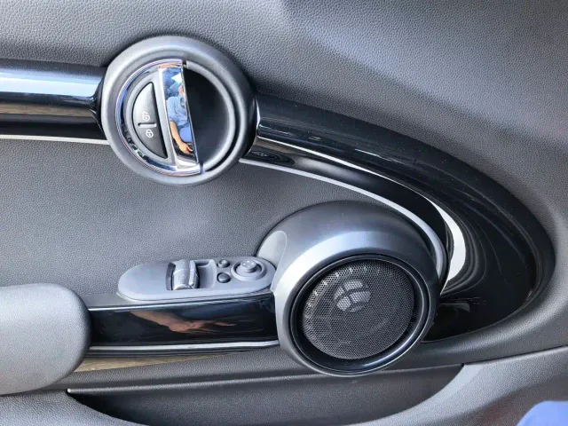 MINI Hatch — Фото автомобиля 13