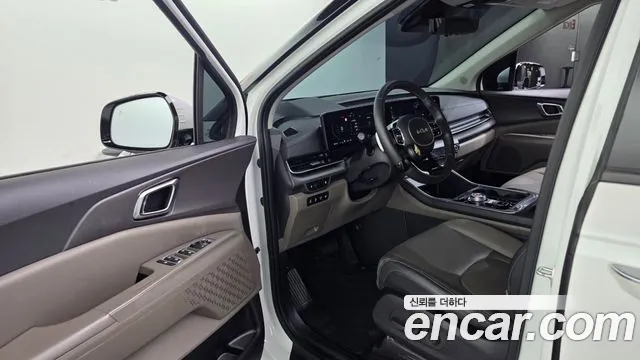 Kia Carnival Generation 4 — Фото автомобиля 10