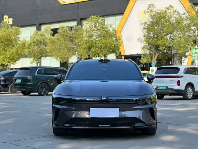 Zeekr 007 GT — Фото автомобиля 2