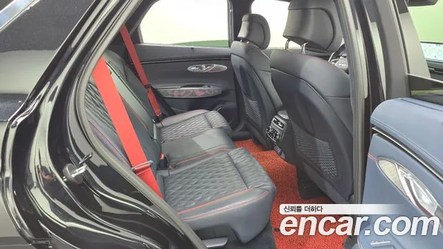 Genesis GV70 3.5T Бензин AWD — Фото автомобиля 15