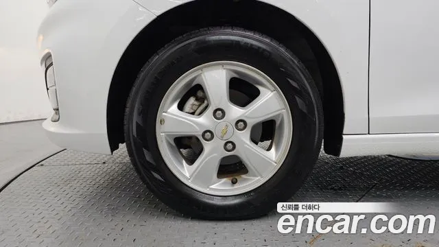 Chevrolet Spark — Фото автомобиля 5