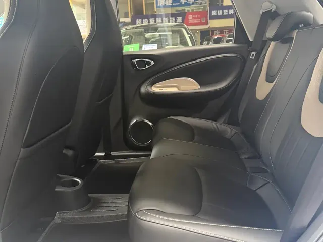 Wuling Bingo — Фото автомобиля 9