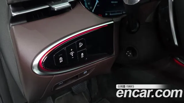 Genesis GV70 2.5T Бензин 2WD — Фото автомобиля 30