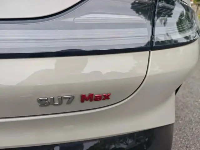 Xiaomi SU7 — Фото автомобиля 16