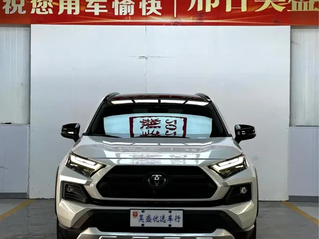 Toyota RAV4 — Фото автомобиля 2