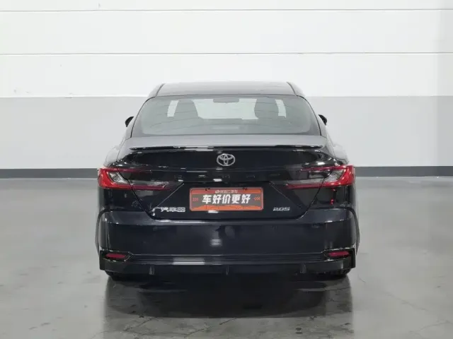Toyota Camry — Фото автомобиля 4