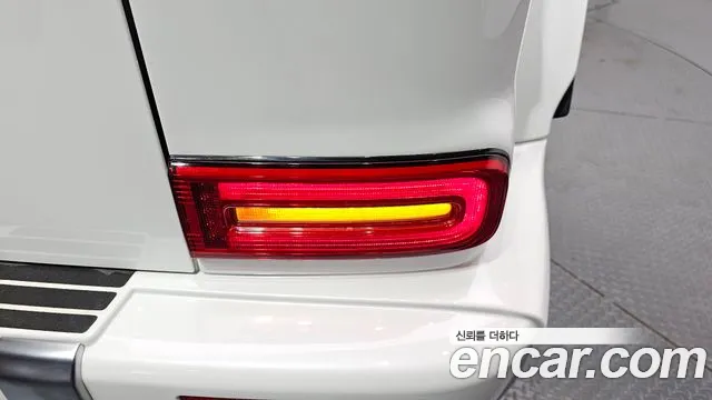 Mercedes-Benz G-Class — Фото автомобиля 23