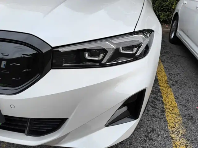BMW i3 — Фото автомобиля 23