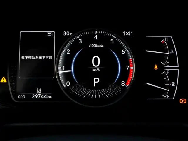 Lexus ES — Фото автомобиля 13