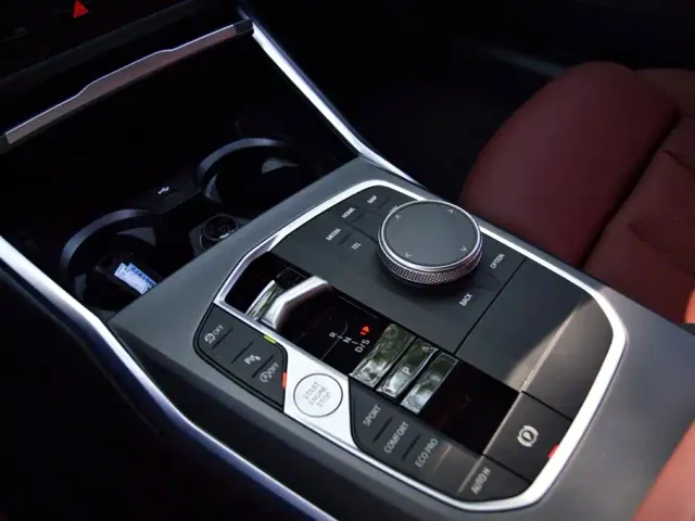 BMW 3 Series — Фото автомобиля 8