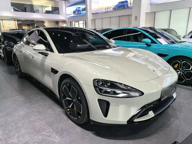 Xiaomi SU7 — Фото автомобиля 3