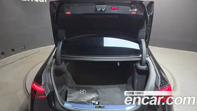 Mercedes-Benz S-Class W223 — Фото автомобиля 30