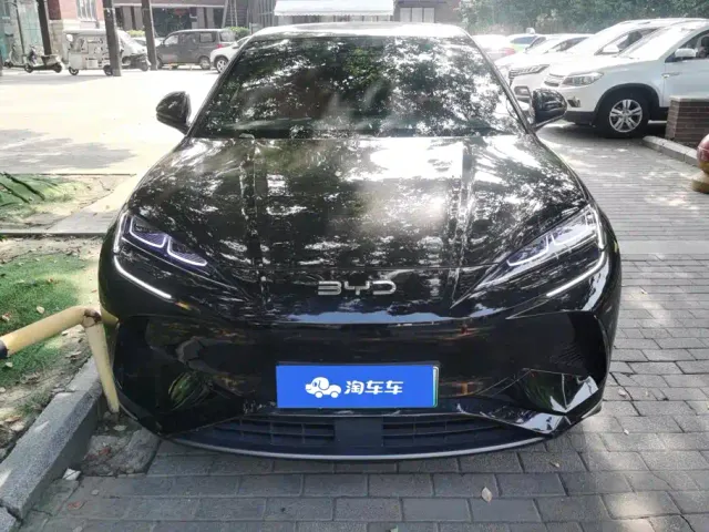 BYD Sealion 07 EV — Фото автомобиля 2
