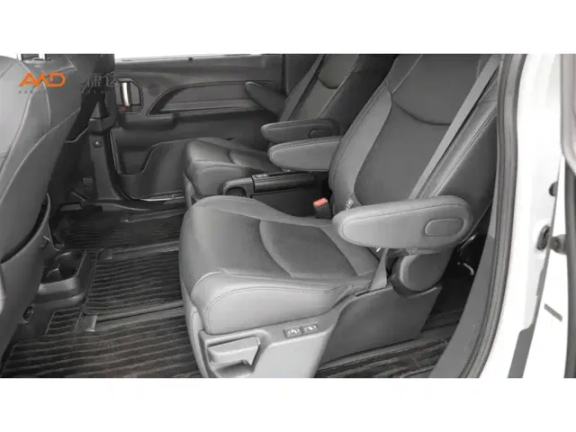 Toyota Granvia — Фото автомобиля 7