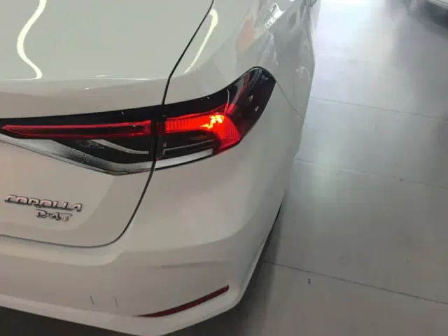 Toyota Corolla — Фото автомобиля 7