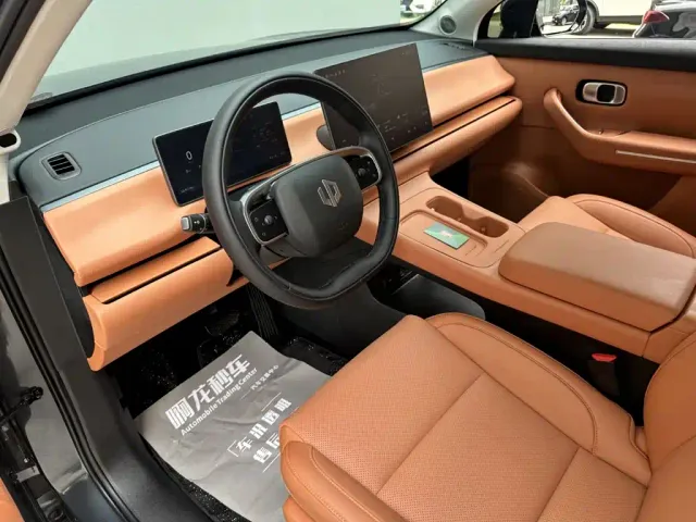 Leapmotor C10 — Фото автомобиля 8