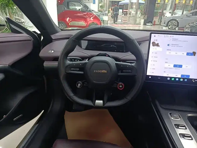 Xiaomi SU7 — Фото автомобиля 10