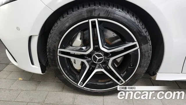 Mercedes-Benz A-Class — Фото автомобиля 5