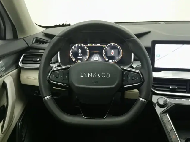 Lynk & Co Lynk & Co 06 EM-P 2022 PHEV 84KM Range Pro — Фото автомобиля 11