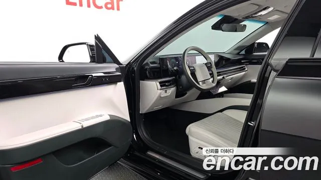 Hyundai Grandeur GN7 — Фото автомобиля 10