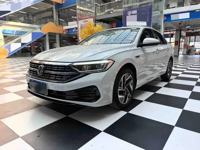 Фотография автомобиля — Volkswagen Sagitar