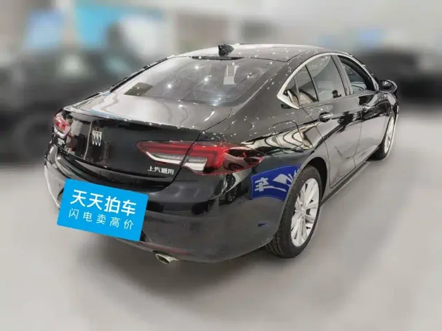 Buick Regal — Фото автомобиля 2